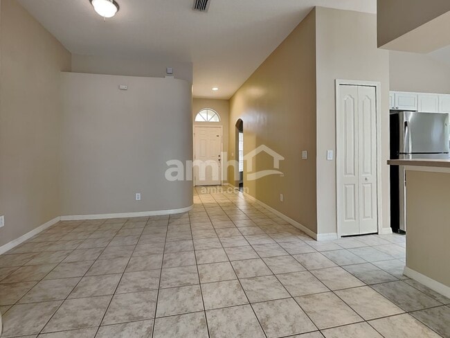 Building Photo - 9827 White Barn Way