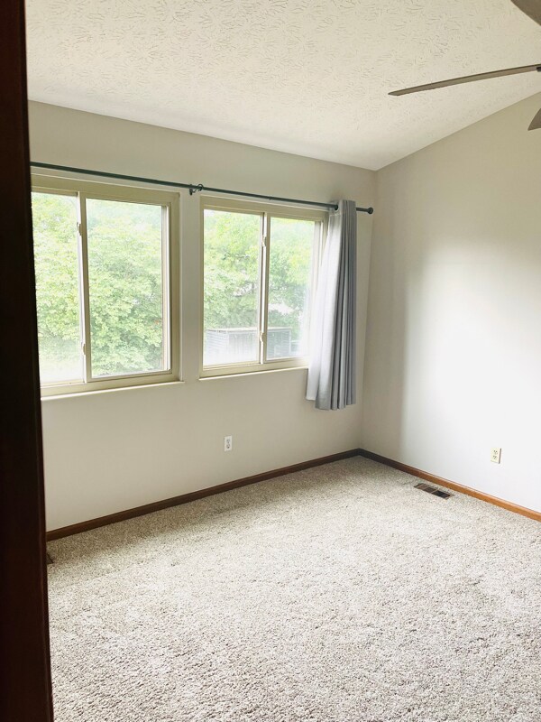 Building Photo - 248 Pampas Ct