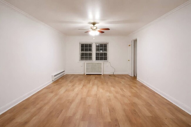 Building Photo - 108-52 63rd Dr