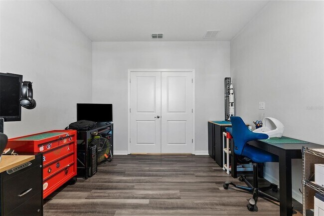 Building Photo - 34244 Radley Wy