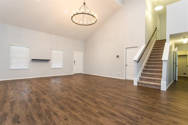 Building Photo - 2103 Meadow Park Dr