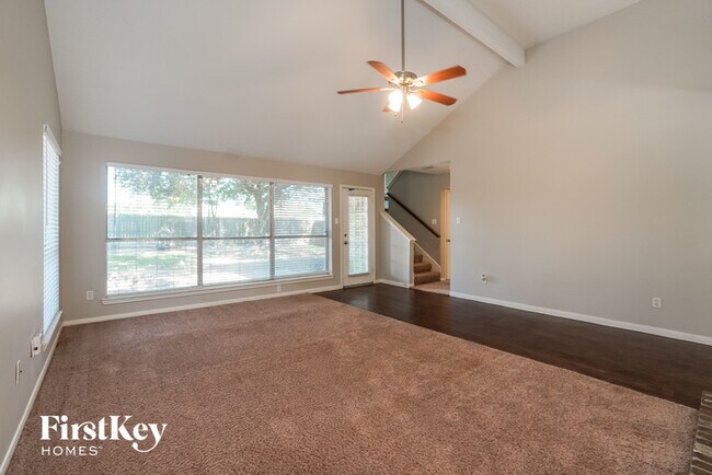 Building Photo - 17618 Garnercrest Dr