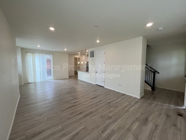 Building Photo - 17626 Olive St