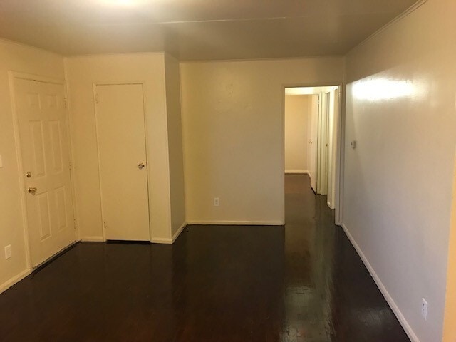 Building Photo - AVAILABLE NOW!! FOR LEASE Beautiful 3-Bedroom House in Grand Blanc