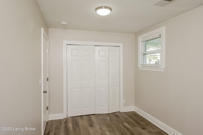 Building Photo - 12318 Crosswinds Dr