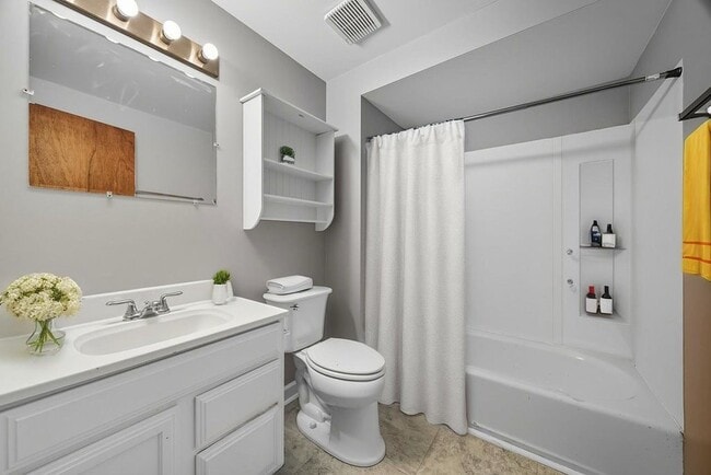 Building Photo - 2429 W 127th St