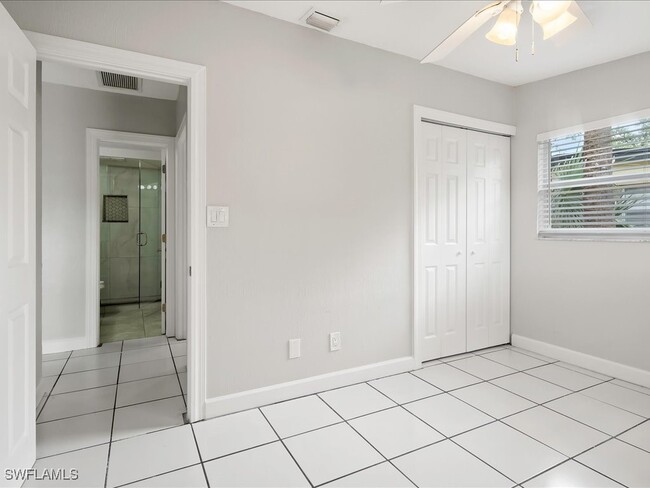 Building Photo - 1320 Barbizon Ln