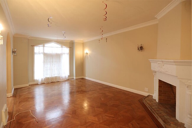 Building Photo - OPEN HOUSE: Sunday (5/4) 3:30-4:00pm Nob H...