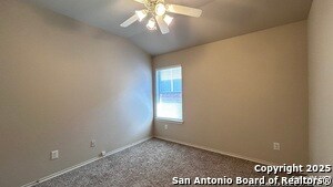 Building Photo - 614 Point Springs