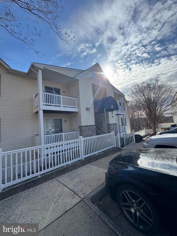 Building Photo - 61 Fern Oak Cir