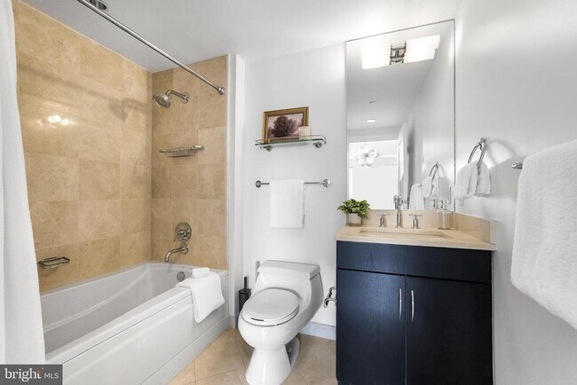 Building Photo - 1111 19th St N