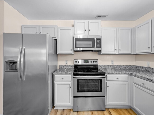 Building Photo - Aragona Village