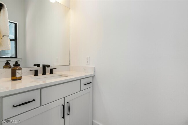 Building Photo - 9584 Caymas Ter