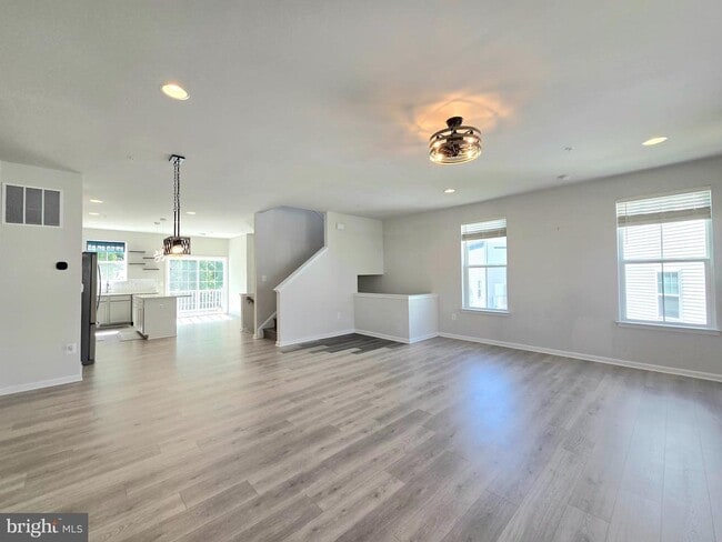 Building Photo - 13146 Dowdens Sta Wy