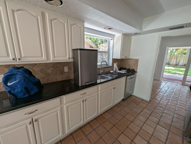 Building Photo - 3069 NW 27th Terrace