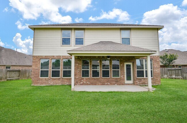 Building Photo - Gorgeous 4-bedroom home!