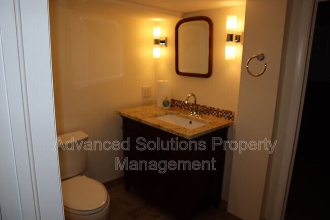 Building Photo - 2950 S Judith St