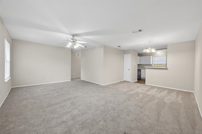 Building Photo - 16022 Old River Rd