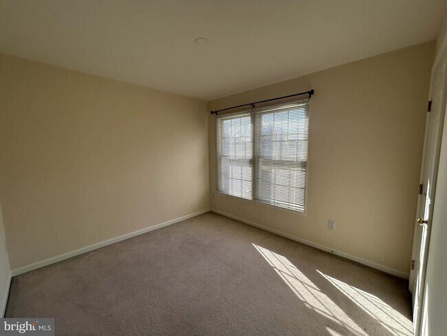 Building Photo - 506 Dunbarton Ct