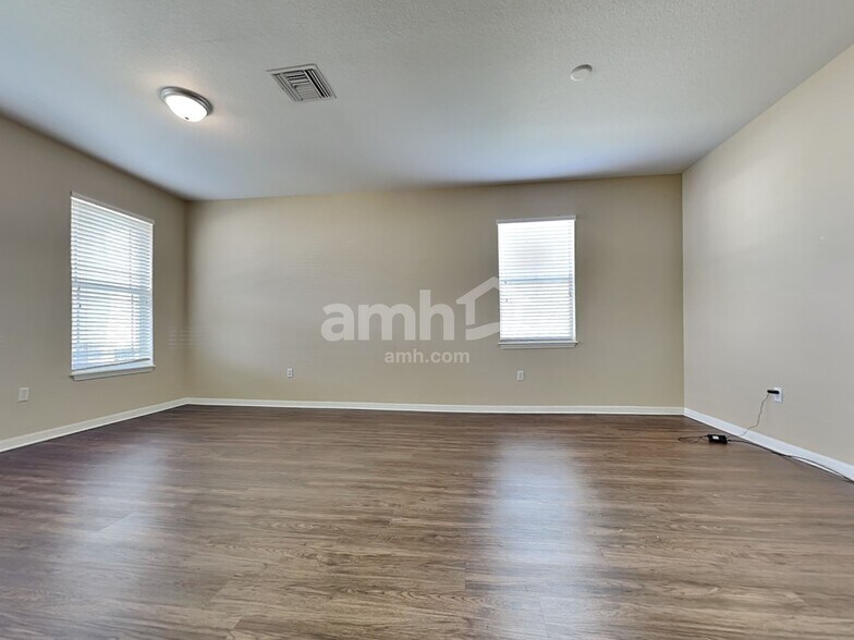 Building Photo - 3316 Azalea Blossom Dr