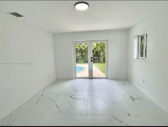 Building Photo - 11520 SW 57th St