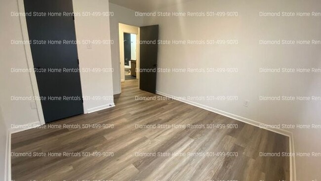 Building Photo - 9601 Labette Dr