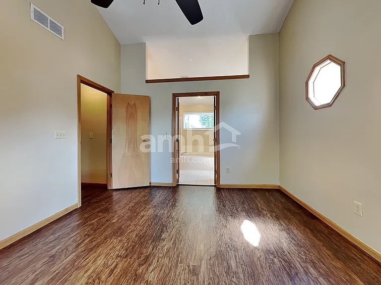 Building Photo - 2358 Rosina Dr