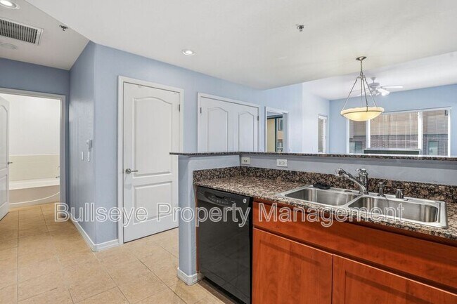 Building Photo - 2302 N Central Ave