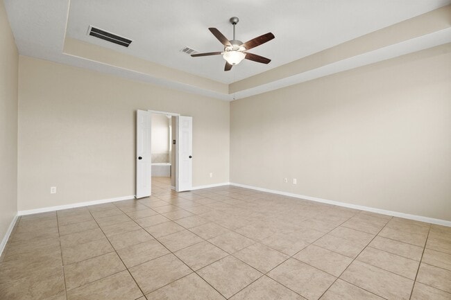 Building Photo - 4713 La Escalona Dr