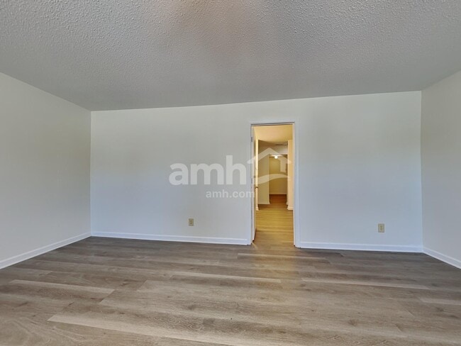 Building Photo - 6432 Dillard Ridge Dr