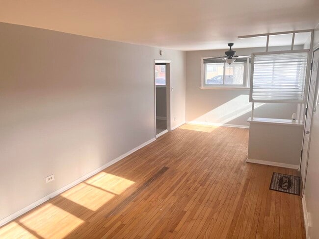 Building Photo - 12854 S Sangamon St