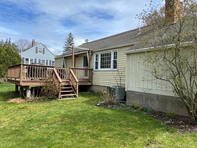 Building Photo - 41 Briarwood Rd