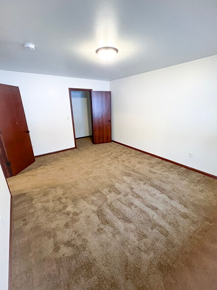 Building Photo - 26189 W 3rd Ave