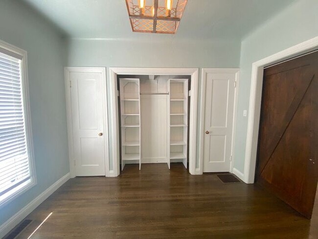 Building Photo - Fabulous Reno Historical House - Charming ...
