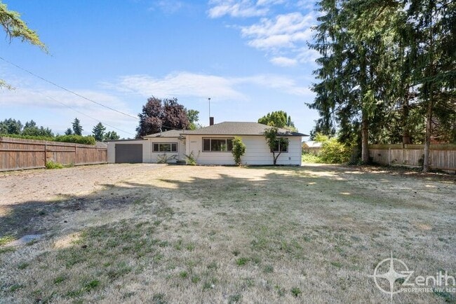Primary Photo - 4207 NE 59th Ave