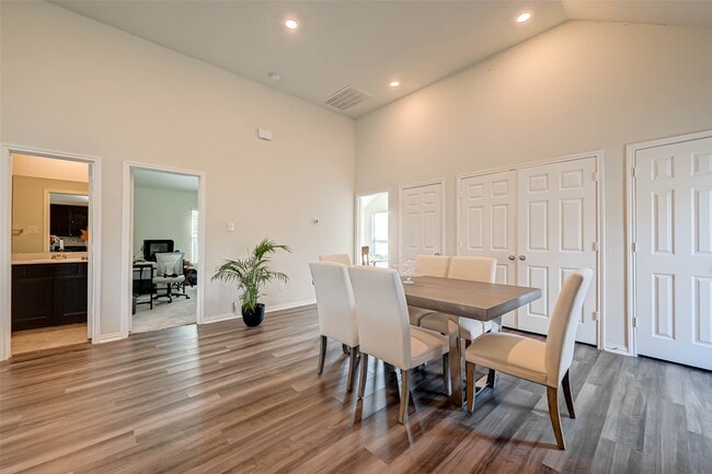 Building Photo - 5027 Green Gate Trl