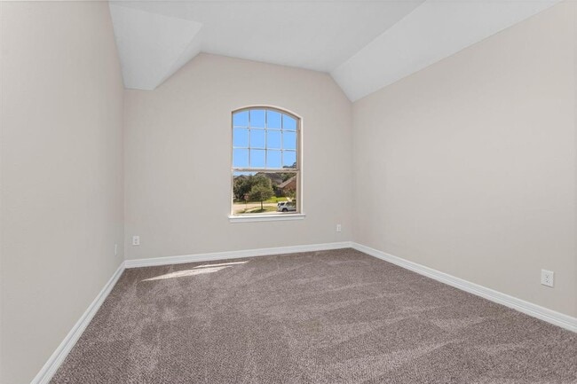 Building Photo - 24015 Richglen Court