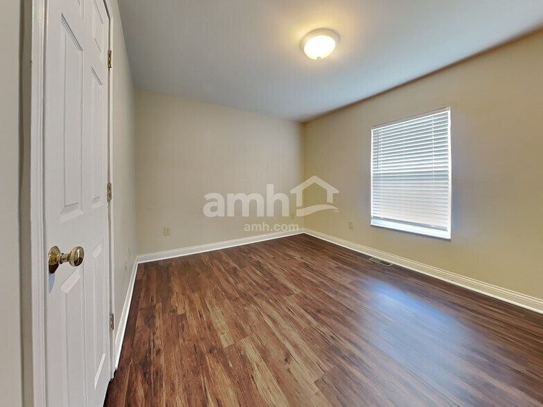 Building Photo - 1811 Sumpter Ct