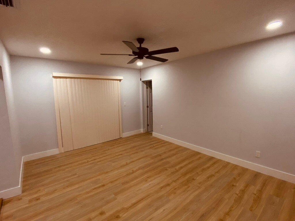 Dining Room 1-1 - 131 W Atwater Ave