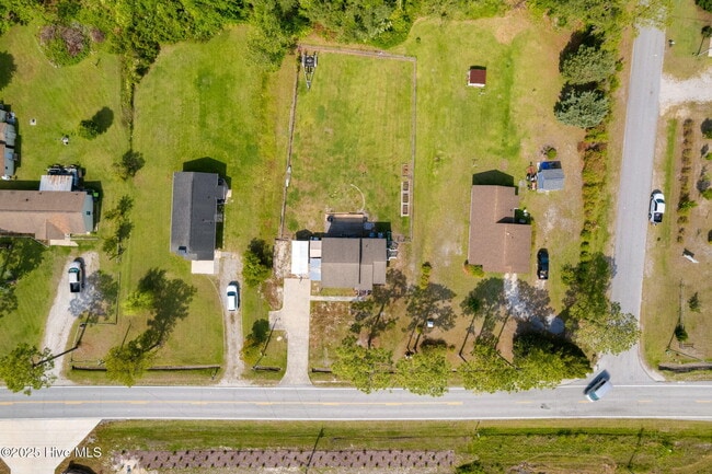 Building Photo - 213 9 Mile Rd