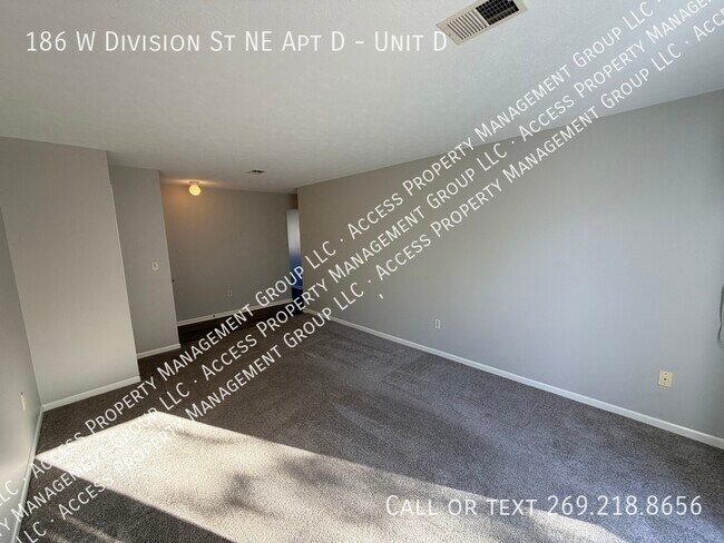 Building Photo - 186 W Division St NE