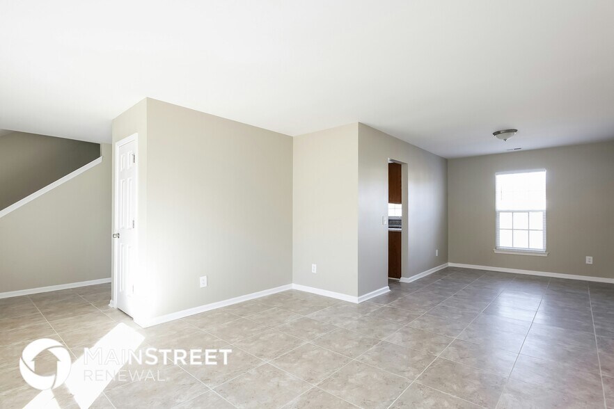 Building Photo - 3955 Thornaby Cir