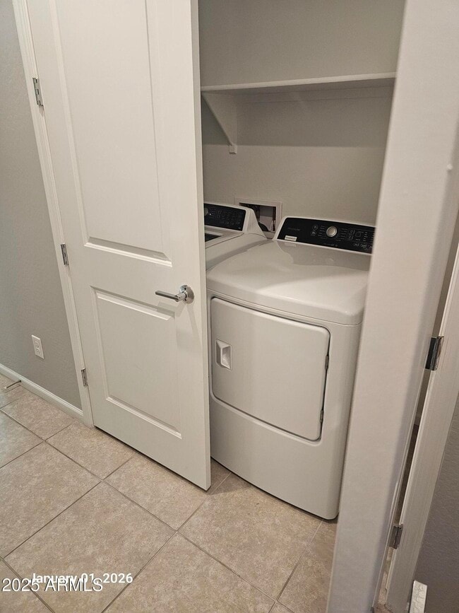 Building Photo - 44939 W Norris Rd