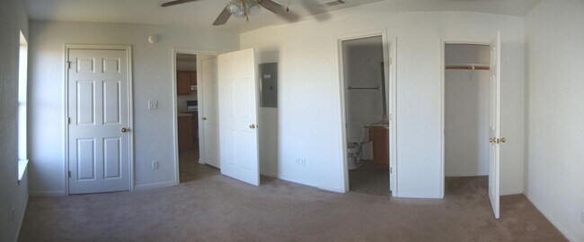 Building Photo - 2909 Cantabrian Dr