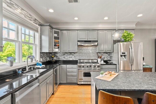 Building Photo - 3369 Preston Shore Dr