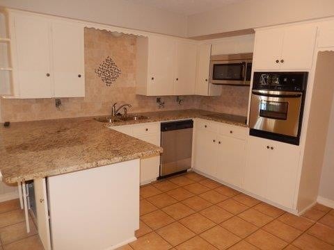 Building Photo - 8403 Lullwater Dr