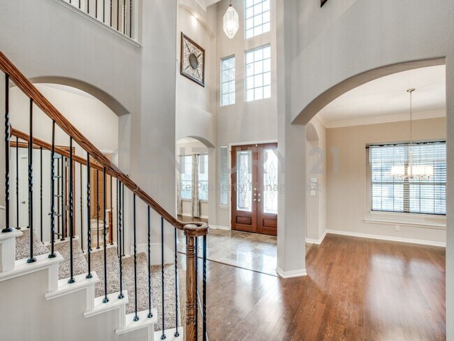 Building Photo - Beautifully Designed 2-Story 5/5/2 in Midlothian For Rent!