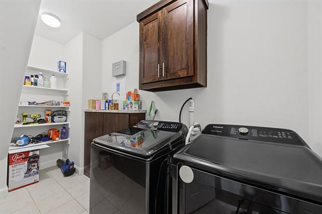 Building Photo - 8701 Fairway Ln