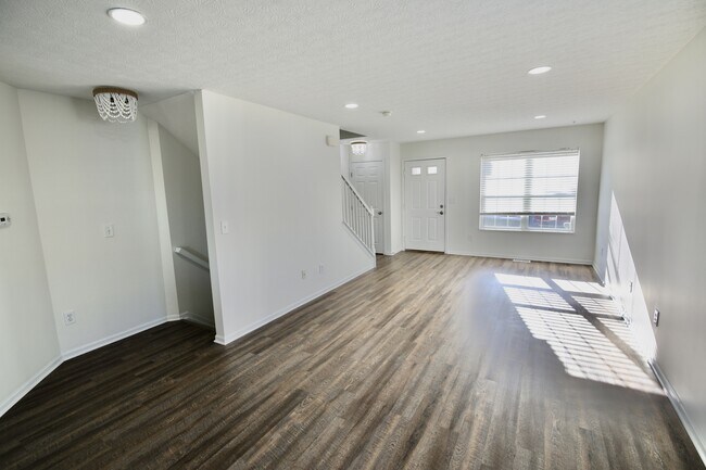 Building Photo - 8330 Bruntsfield Rd