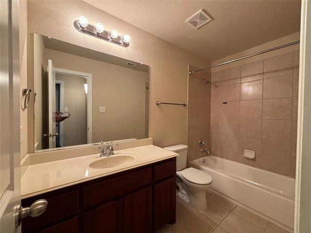 Building Photo - 3736 Sicily St